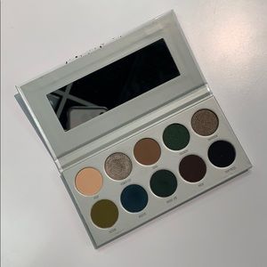Jaclyn Hill X Morphe “Dark Magic” Palette